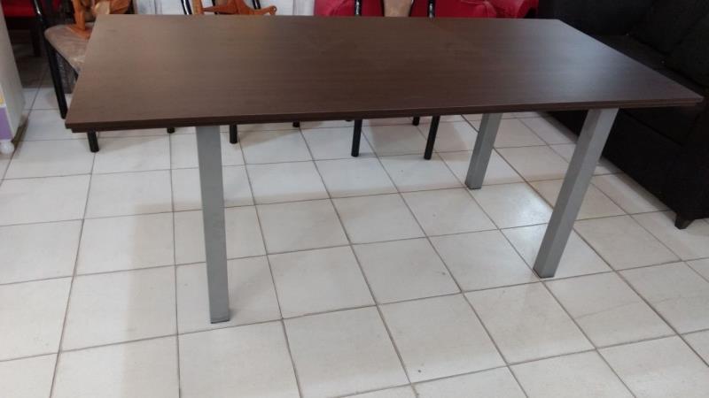 MESA REC. 1.80 TAPA DE MELAMINA