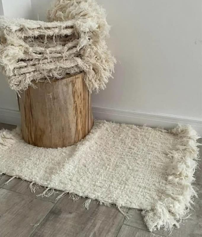 ALFOMBRA 60*45 TEJIDA LISA WHA