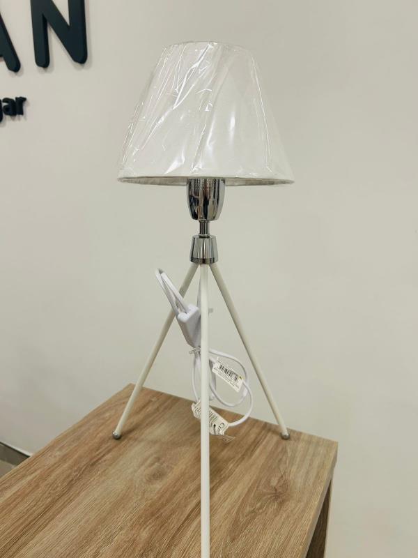 VELADOR TRIPODE BLANCO