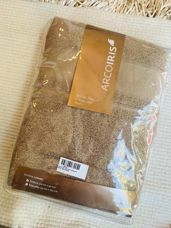 JUEGO DE TOALLA Y TOALLON ARCO IRIS 600GR